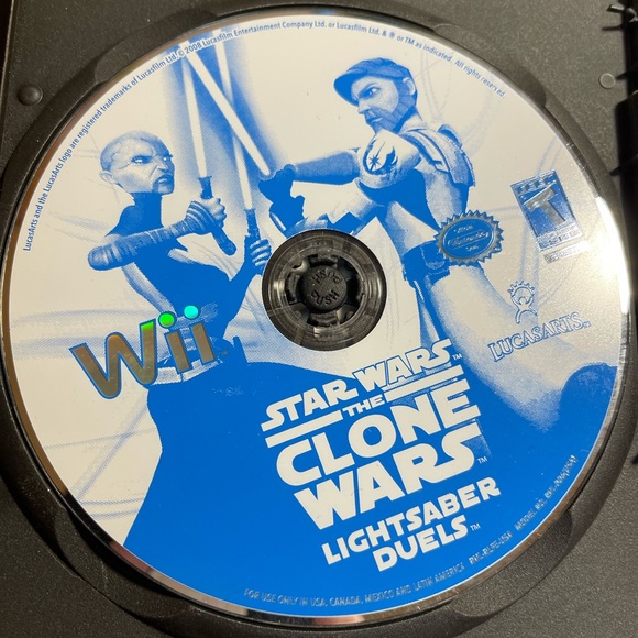 Star Wars The Clone Wars Lightsaber Duels Nintendo Wii Video Game DISC ONLY - Picture 1 of 2